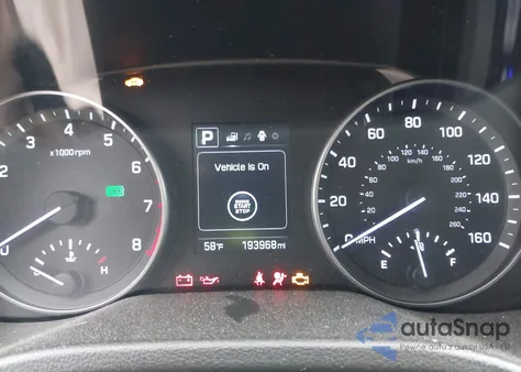 2017 Hyundai Elantra Value Edition из США, поврежденный, VIN 5NPD84LFXHH144476